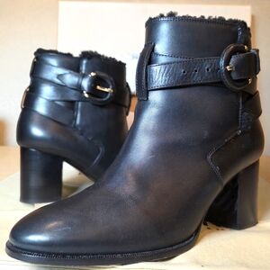Burberry Black Leather Ankle Boots With Fur Size 38.5 Full Inclusion